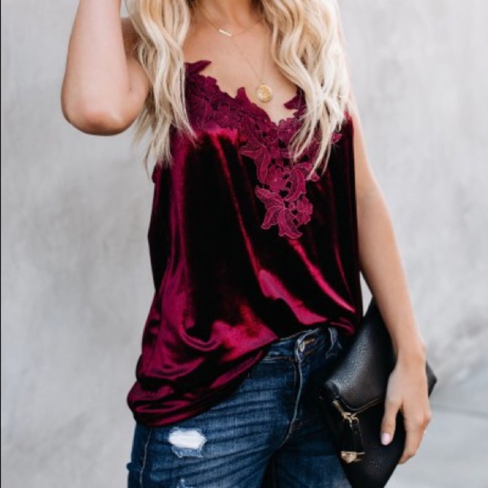 ✨❤️”Amber” Velvet Lace Cami Top (burgundy)✨